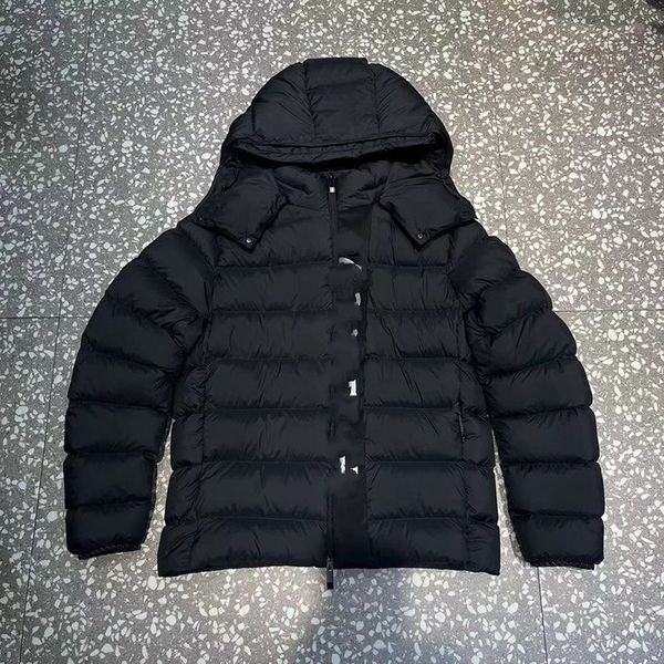 Puff Jacket Moda masculina clásica Marca de diseñador de lujo Abrigo de plumas Charretera para hombre Tendencia Invierno cálido algodón cortavientos para deportes al aire libre Nueva chaqueta con capucha y cremallera