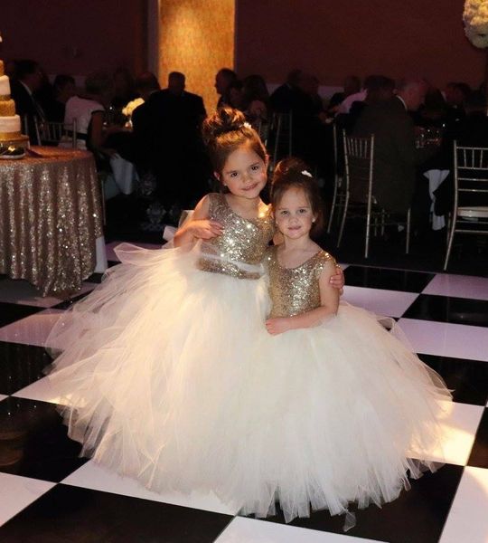 Vestido de tutú de niña de flores con lentejuelas doradas hinchadas 2022 Vestidos de damas de honor junior Tul marfil Longitud del piso Niños Boda Vestidos para niñas pequeñas