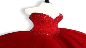 Robes de quinceanera gonflé 2019 Sweetheart Top perle Sweet 16 Ball Robes Red Quinceanera Robe de fête de 15 ans Robes de fête8906613