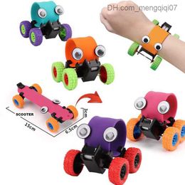 Trekspeeltjes nieuwe kinderarmband vervorming Scooter SCOOTER TRACHT Bracelet 2-in-1 Creative Collision Toy Scooter Finger Decompression Toy Z230814