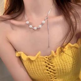 Collier de perles rétractableLuxe léger féminin Chaîne de clavicule minimaliste et polyvalente Style cool à la mode Collier d'été