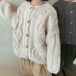 Trui 8777 Koreaanse kindersweaters vest herfst en winter baby grove wol hennep retro vest jas jongens meisjes truien 230830