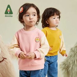 Pullover Amila baby 2023 herfst nieuwe comfortabele montage bedrukt warme lijm hoodie skin boys and girls fashion childrens kledingl240502