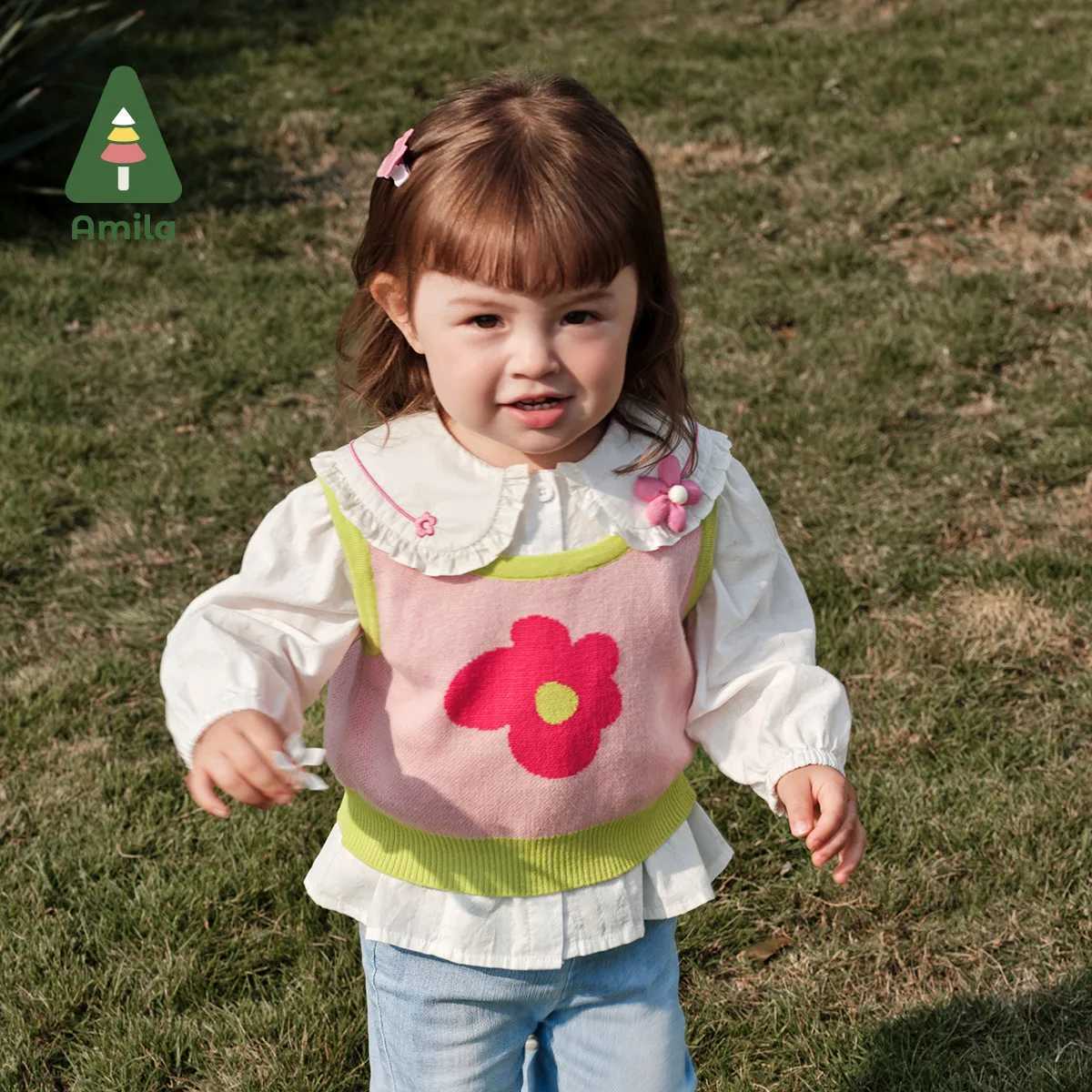 Pullover Amila Baby Girl Vest 2024 Spring New Cotton Cotton Cute Flower Pattern Soft Fashion Massion Sweaterl2405