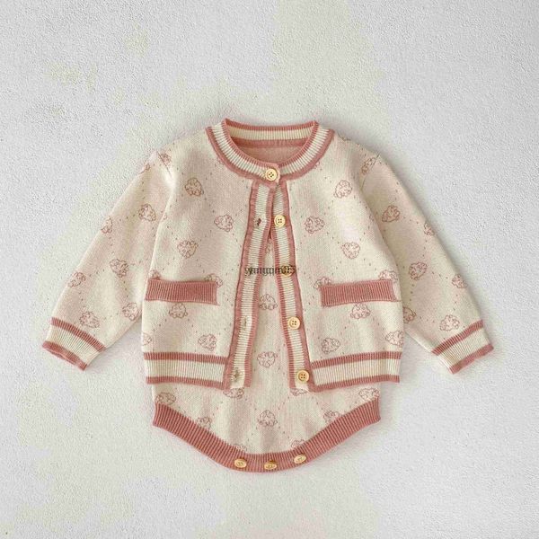 Pull Automne Garçon Fille Bébé Enfants 100% Coton Tricot Cardigan Pull Enfants Dessin Animé Ours Mignon Tops Manteau Nouveau-Né Bretelles Body HKD230719 HKD230719