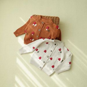 Trui herfst winter baby meisje jongen kleding met de hand geborduurde paddestoel kleding voor baby jas baby vest trui item L23121511