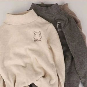 Pull Vêtements pour enfants Nouveaux garçons Manteau intérieur chaud à col mi-haut Bébé T-shirts à manches longues et chemises à bascule Vêtements pour filles L231214