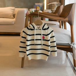 Pull à rayures européennes Style tricoté enfants garçons et filles sweats à capuche veste Winte enfants chandails avec chapeaux 231115