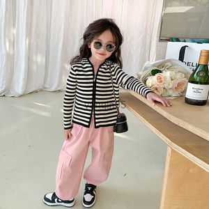 Trui Lente Meisjes gestreept Hoge elasticiteit gebreid vest Kids casual Dunne Stijl hooded sweater jassen HKD230719