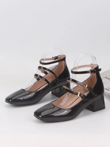 Pompes Black Patent Shoe Slim Heels 2023 Sandals Ladies Square Toe Brandhed Pumps Mary Jane Cuir Straps Straps décontractés 3cm Dernier AF