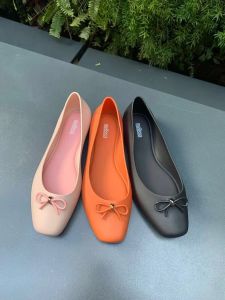 Pumps Nieuwe Melissa Dames Square Head Single Shoes Ins Bow Knot Soft Sole Flat Shoes Fashion Geurrant Sandals Jelly Beach Shoes