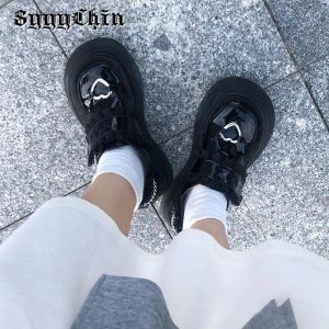 Pompes Femmes Lolita Pumps Plateforme Punk Mary Jane Loafers Derby Ladies chaussures feme coin metal metal coeur dentelle rond Toe Mujer Zapatos