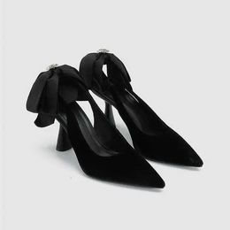 Escarpins Chaussures pour femmes élégantes chaussures à talons de luxe robe à talons hauts noir strass Stiletto coréen Sexy Nude fête Trendyol 240103