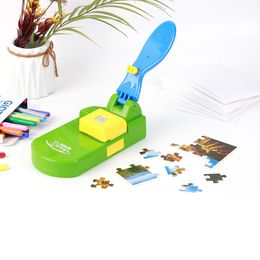 Pon Nieuwe Creative Jigsaw Puzzle Making Machine Embossing Flower Punch Children's Educational Toys Diy Handmade Materials