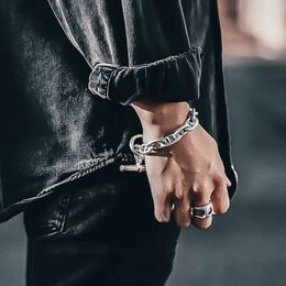 Bracelet punk Designer Men's Retro Heavy Industry Ot Buckle Bracelet S925 Bracelet en argent sterling concepteur juif pour femmes Bracelet de concepteur de chaîne personnalisée