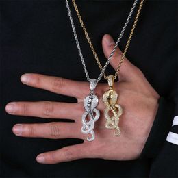 Punk Hip Hop Serpiente Collares con colgantes Cobra Zirconia Cúbica Micro set Zirconio Calle Personalidad creativa Hombre Collar de rock Piedra preciosa ostentosa Rapero Joyas Regalo para chicos