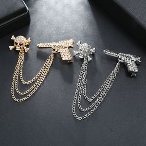 Punk luxe Rhinestone Skull Men broches skelet badge ketting kraag clip kwast broche heren vriend pak sieraden