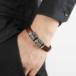 Punk roestvrij staal magnetisch gesp leerarmband eenvoudige heren titanium stalen lederen armband link1