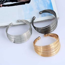 Punk-stijl manchet armband voor vrouwen vintage goud zilver kleur geometrische overdrijving metalen brede armband sieraden unisex Q0719