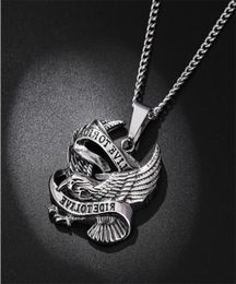 Style Punk Mâle Cavalier Aigle Collier Pendentif Ride To Live Rétro Avec Fouet Chaîne Hommes Femme Mode Bijoux Cadeaux Colliers6292471