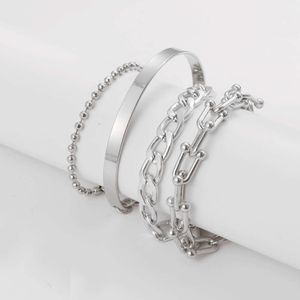 Ensemble de chaîne de perles rondes de boucle en forme de boucle en U avec accessoires de bracelet en alliage à la mode en métal 4 pièces