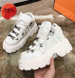 Punk Womens Botkle Boots Fashion Casual Rock Rock Female Chaussures Chunky Metal Decoration Boots Motorcycle Femme Chaussures de plate-forme Y2208176056228