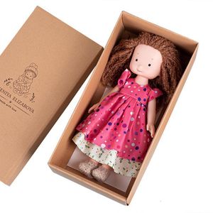 Marionetas hechas a mano Waldorf muñeca figura muñecas Astoria con ropa delicada trapo de felpa auspicioso regalo sorpresa juguete para 230719