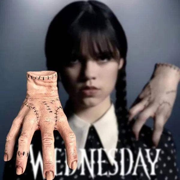 Marionnettes Horror Wednesday Thing Hand Toy From Addams Family Latex Figurine Home Decor Desktop Craft Holiday Party Costume Prop 230803