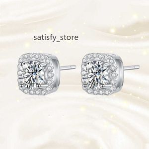 Pure 925 argent 0,5 ct 1 ct Stumes de diamant Moisanite Diamant Boucles d'oreilles de luxe à la mode bijoux faits à la main pour femmes