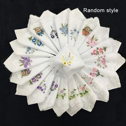 Pur coton blanc dentelle sueur essuyant mouchoir angle unique fleur broderie dames serviette ménage vaisselle multicolore mixte WH0089