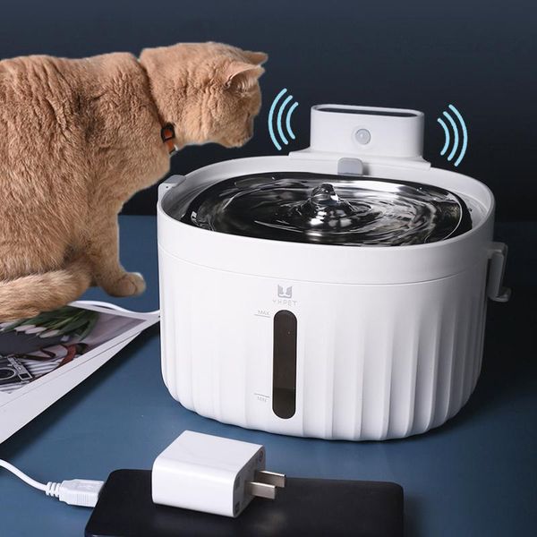 Purificateurs 2L Battered Cat Water Fountain Capteur de mouvement sans fil Automatique Dispensateur de chat Cat Filtre Cat Drinker