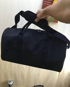 48X27X23 CM gewatteerde C Opbergtas Vrouwen Yogo Sport case Grote maat zwart canvas opbergtas vip mode Strand tote duffle Reizen