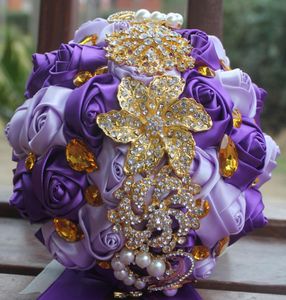 Purple Lilac Wedding Bouquets Simulatie Bloembruiling Serprogramma's kunstmatige bloem gouden steentjes Sweet 15 Quinceanera Bouquets 8691553