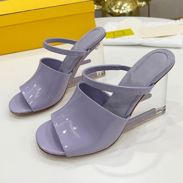 Cuir verni violet Pantoufles compensées Sandales à talons d'été Diapositives à talons chaussures à bout ouvert Designers de luxe pour femmes Sandales Robe de soirée 35-43 Avec boîte