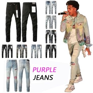 Violet violet marque lettre imprimée coupe ajustée à la mode et luxueux haute rue pour hommes portant des jeans de taille empilée de créateur