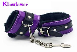 Purple Soft Pu Leather Handboeien comfortabel harige fetisj -beperkingen seksproducten enkelmoordelen bondage slaaf seksspeeltjes voor paar Q44168499