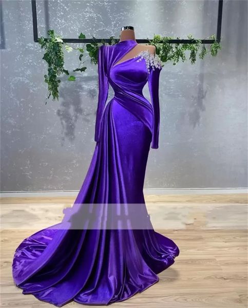 Terciopelo púrpura sirena vestidos de noche formales cuello redondo con cuentas de talla grande mangas largas Arabia Saudita vestidos largos de fiesta de graduación