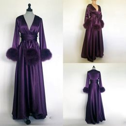Robes de bal pour femmes violettes Bathrobe de nuit de nuit en satin vêtements de sommeil Bridal Robe Bridesmaid Robes de soirée Petites plus taille personnalisée 218r