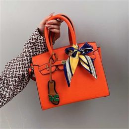 Monedero urbano de ambiente sencillo, pequeño bolso cuadrado para mujer, nuevo estilo 2022, bolso elegante de gran capacidad con un hombro para mujer