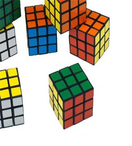 Puzzle cube petite taille 3 cm Mini Cubes magiques jeu d'apprentissage jeux éducatifs bon cadeau jouet enfants jouets 1081 V23783560