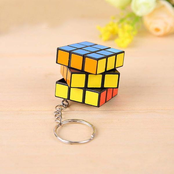 Puzzle Cube magique porte-clés porte clef mignon Mini porte-clés pendentifs porte-clés petits ornements en gros