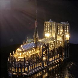 Puzzles 3d puzzles 3d metal puzzle de haute qualité Notre Dame de Paris Modèle adulte Bâtiment difficile DIY Puzzles Toys 230421