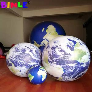 Ballon de planète de terre gonflable géant en PVC avec des lumières LED colorées 6md (20 pieds) avec une boule de ventilation de Blower Globe Ball Sphère pour décoration suspendue