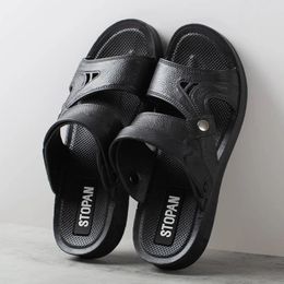 PVC Sandals Mens Summer Slippers Mens Sandalen Buiten Strandschoenen High-end Romeinse slippers Casual slippers 240515