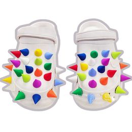 PVC Soft Colorfuls Shoe Charms Red Orange Yellow Green Muti Color Clog Charms Backle Hole Chaussure Fleurs Accessoires