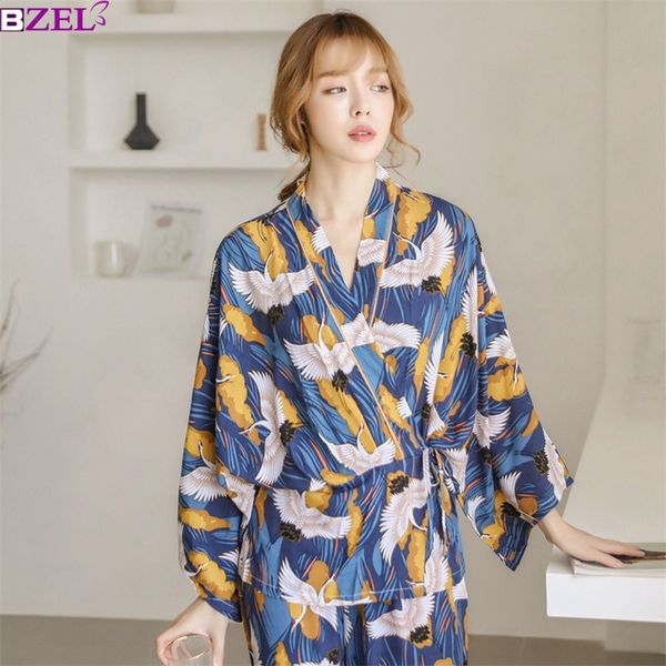 Pyjamas Ensembles Femme Full Elegant Home Wear Vêtements de Sommeil Femme Pyjama Costume Automne Grue Imprimé Animal Bretelles Kimono Japonais Y200708