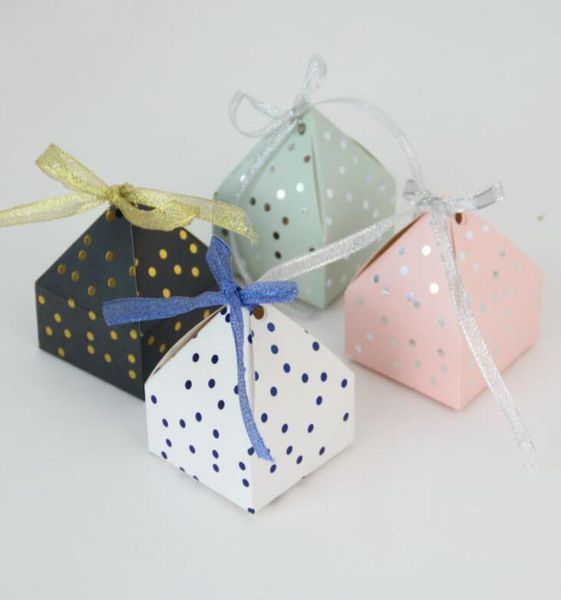 Pyramide Style Faveurs De Mariage Fournitures Dot Bonbons Boîtes avec Ruban Cadeau Boîte Emballage De Fête Boîte De Chocolat Baby Shower Favor6571263