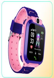 Q12 Kids Smart Watch Student 1,44 pouces Wiprofof Phone Watches Support SOS Double Calm Calle Chat vocal Chat Long Standby Product1750539