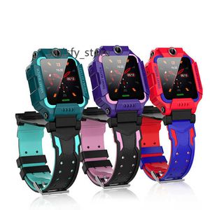 Q19 Kids Smart Watch ROHS CE 4G GPS GPS Smart Watch Carte SIM SOS Message d'appel vidéo Smartwatch pour les garçons et les filles