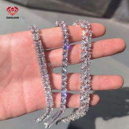 Qianjian Jewelry Hiphop Mossanite Bracelet en argent sterling 925 certifié Gra 2 mm Vvs Moissanite Tennis pour femme